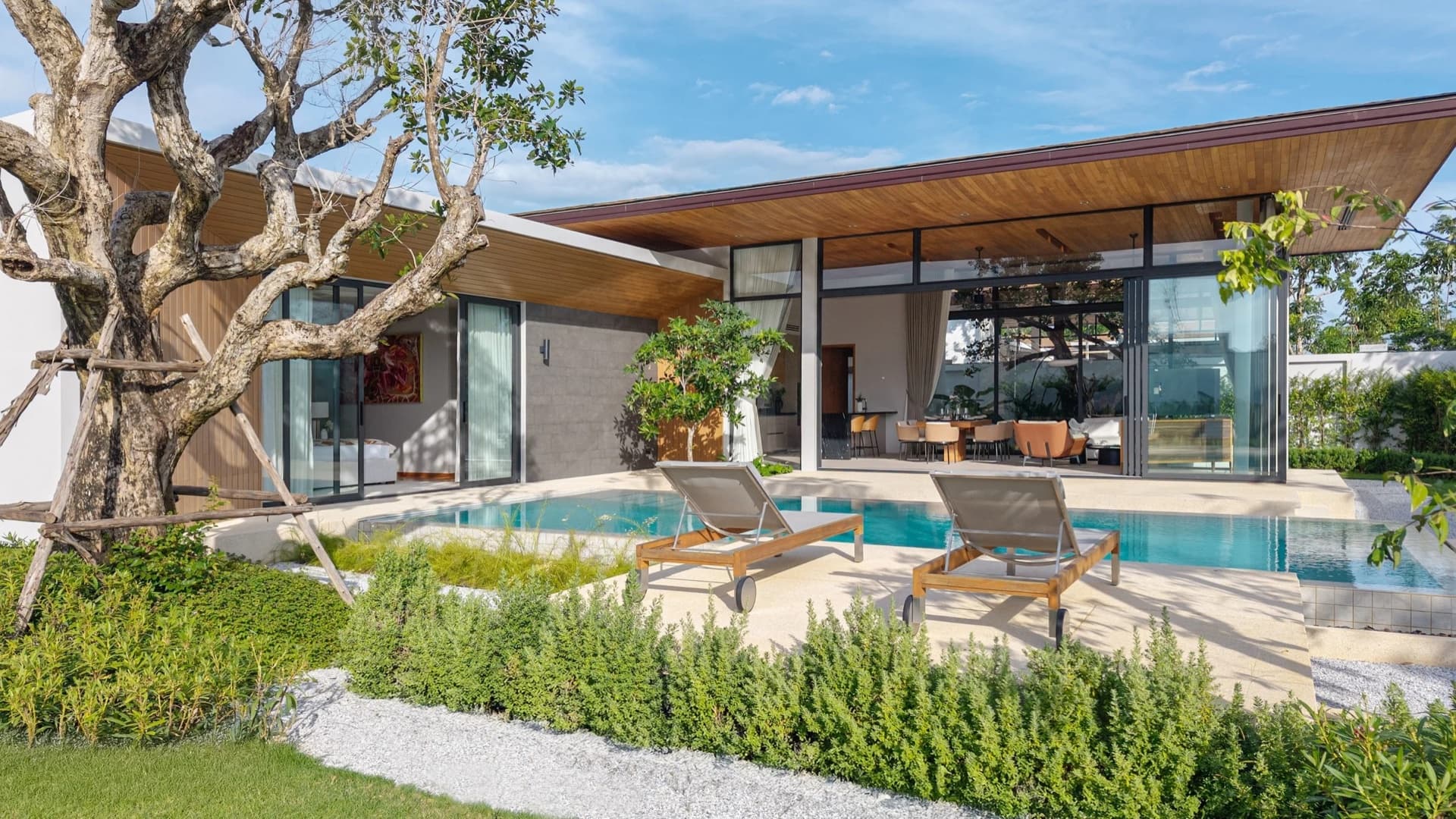 Botanica Four Seasons — Modern Zen villa with private pool